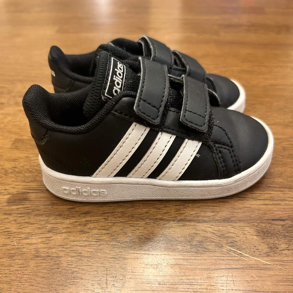 Toddler size 5.5 Grand Court Sneaker. ADIDAS